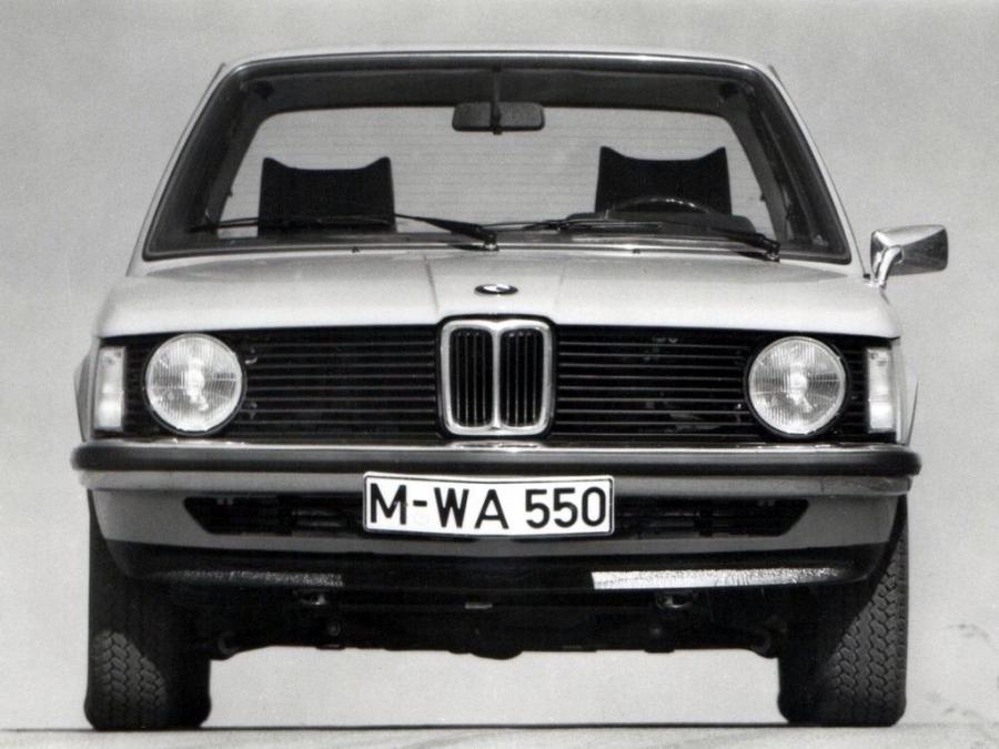  BMW 316 Coupe 1975 года  (фото 5 из 13)